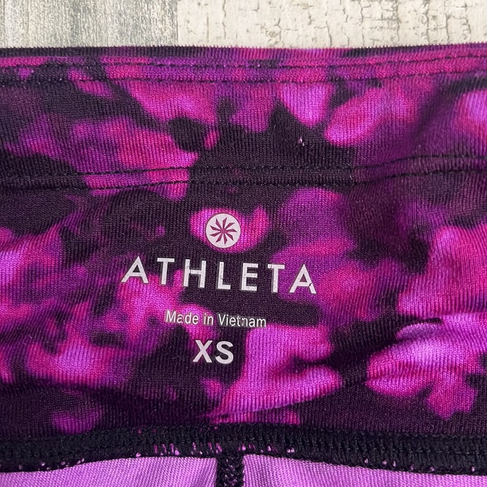 #E8- Extra Small Cute Patterned Purple Cropped Le… - image 2